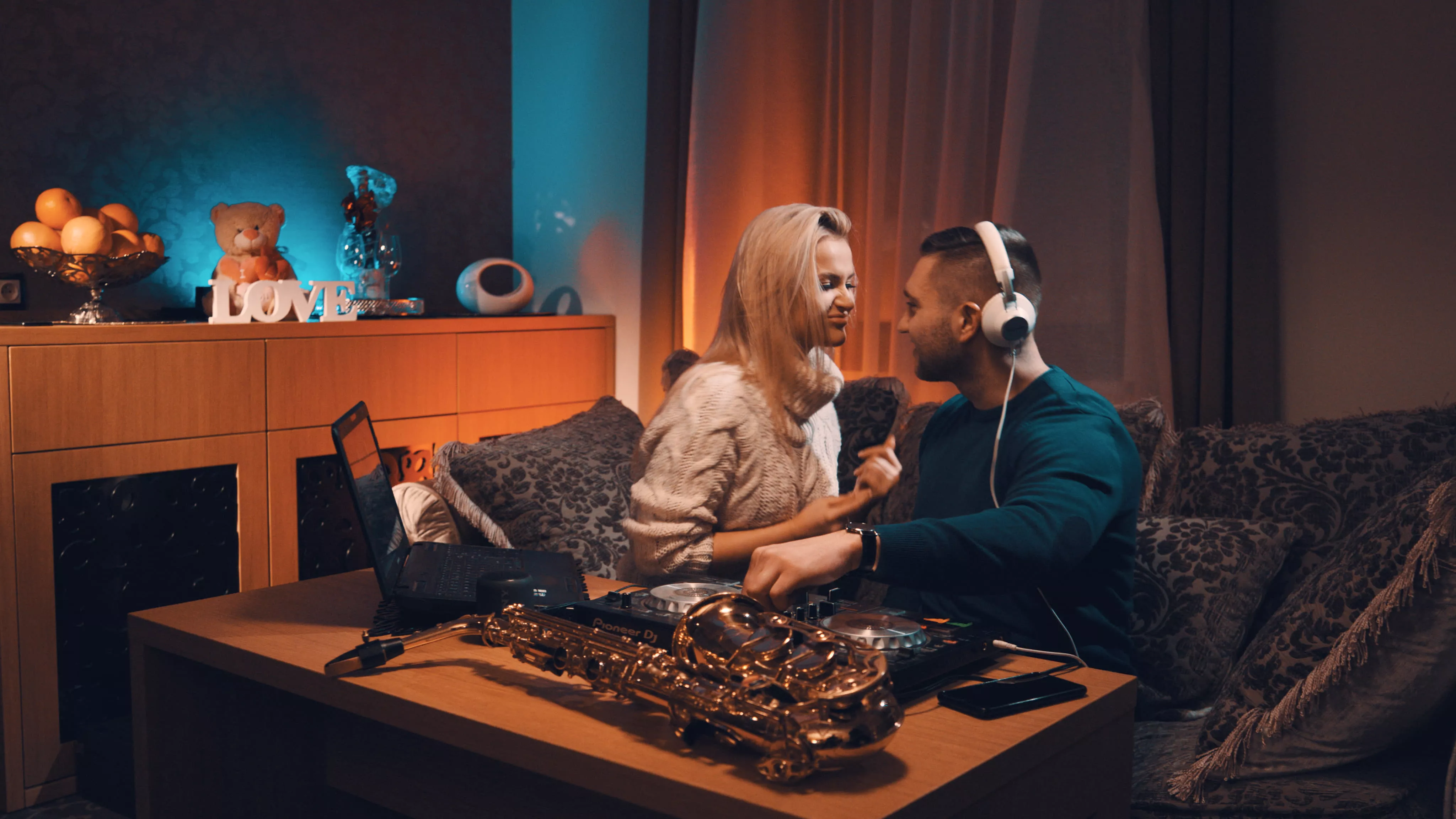 Gwiazdor disco polo musiał otrzymał zgodę od Prezydenta Miasta aby móc pracować!